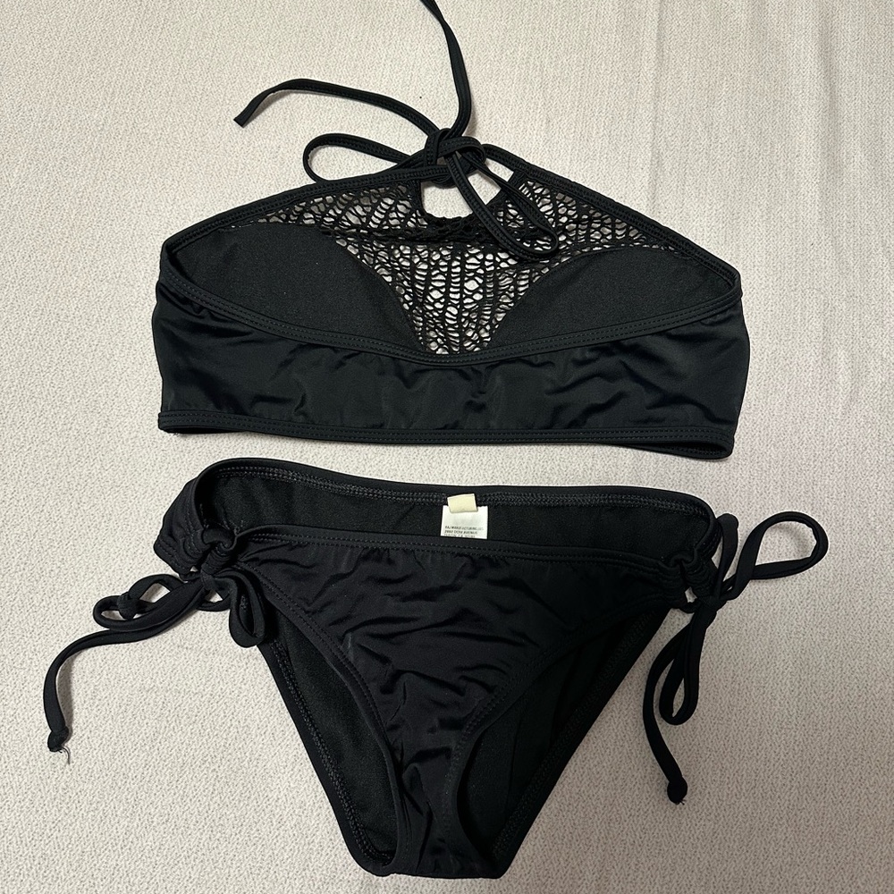 Bikini Set - Picture 4 of 4